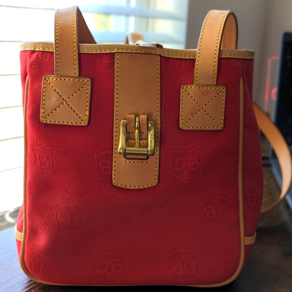 Dooney and Bourke Handbag